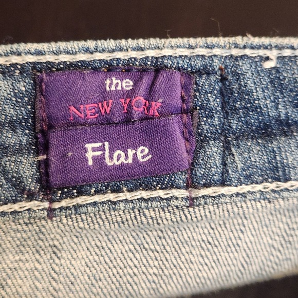 Vigoss The New York Flare Jeans Women's Size 9 Blue Denim Distressed Pockets - Picture 8 of 10